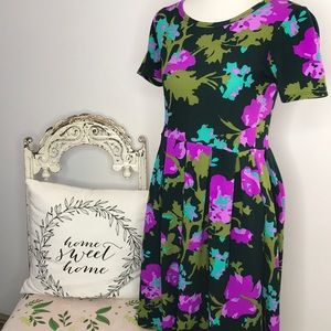 LuLaRoe Amelia Small